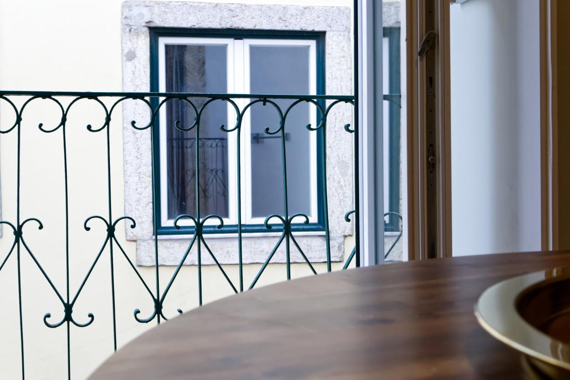 Salvador Suites By Inloveapartments * Lisbon